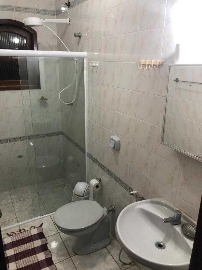 Casa Bem Espacosa Com Piscina, Campo De Futebol E Area Gourmet A Um Quarteirao Da Lagoa De Praia Seca 阿拉鲁阿马 外观 照片